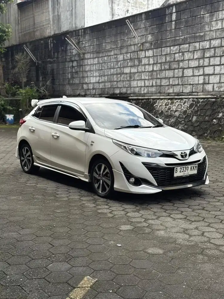 YARIS G up Trd 2018 metic