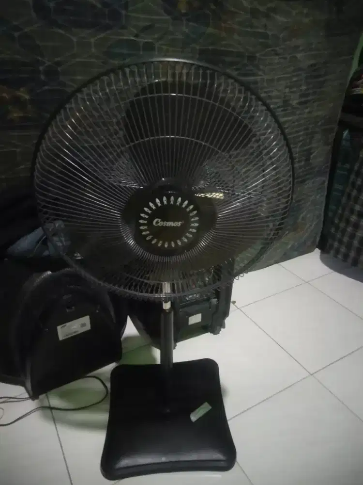 Kipas angin stand fan 16 inch cosmos normal siap pakai nego tipis