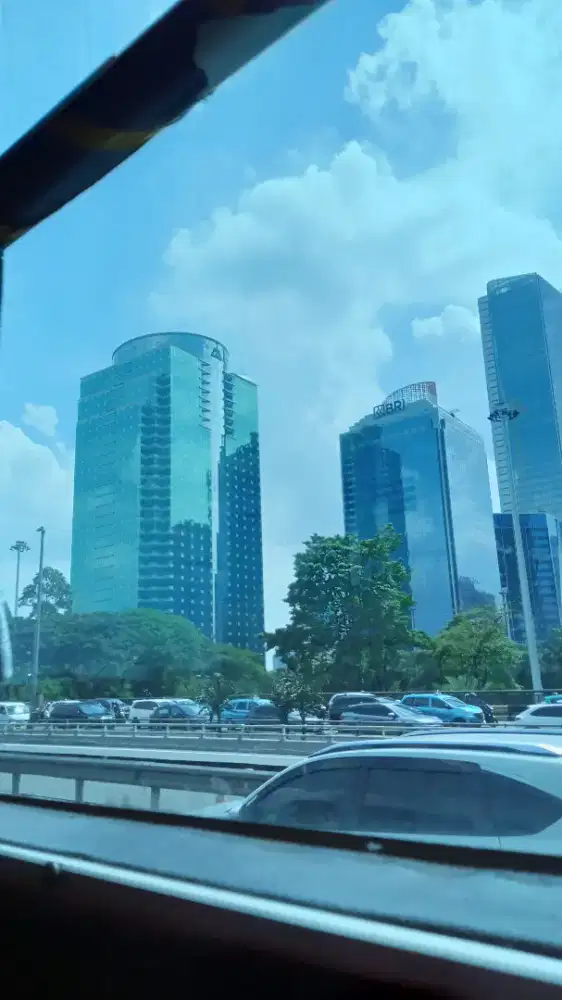 bapak/ibu bos mohon lowongan kerja nyaa buat saya