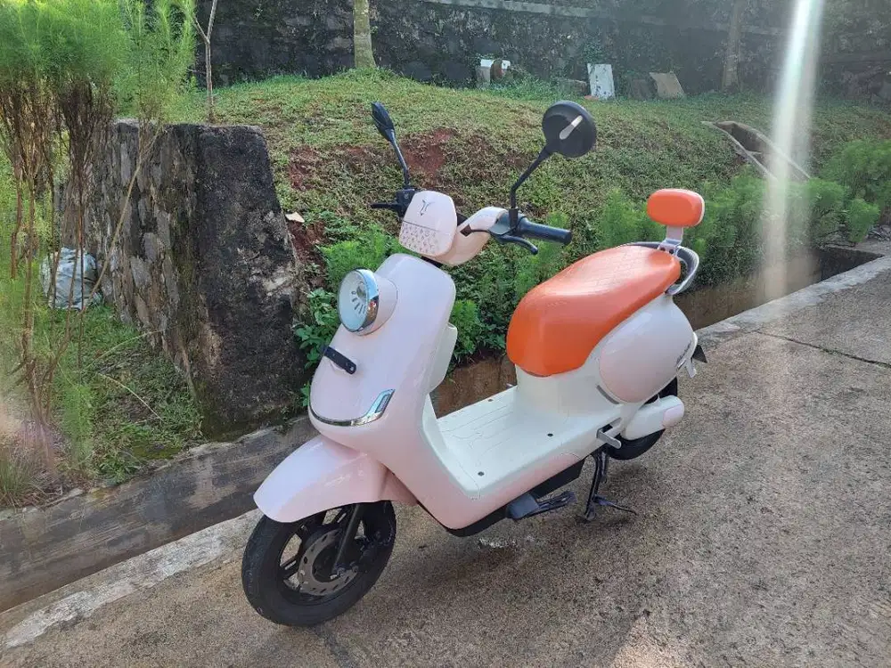 Motor listrik Uwinfly T80 Pink