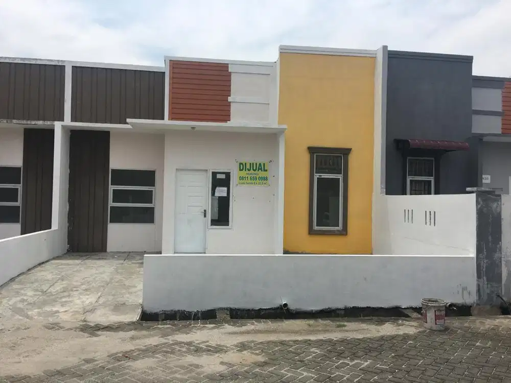 DI JUAL RUMAH DI KOMPLEKS ADAMARIS RESIDENCE NO N29