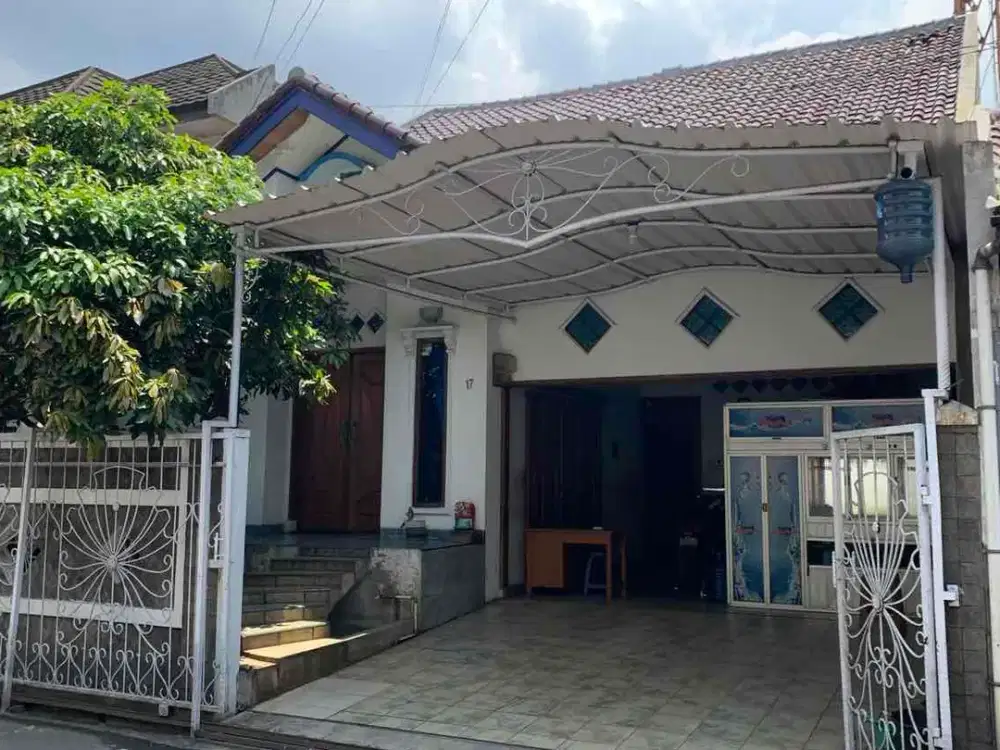 Rumah Terawat Produktif Untuk Usaha Strategis di Kiasa Sari