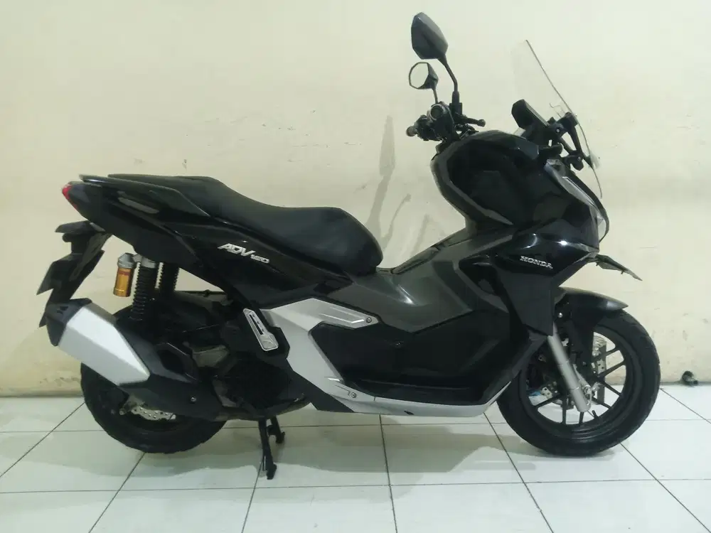 Honda ADV 160 2023 Hitam