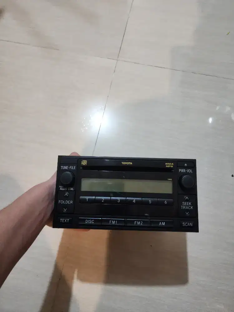 Headunit innova tahun 2010-2011