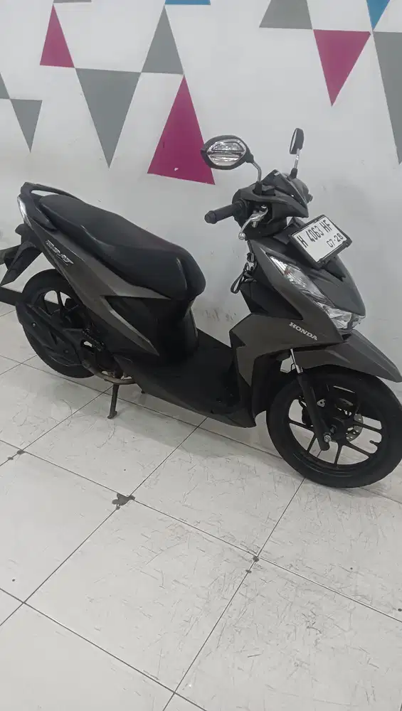 Honda Beat Deluxe Matte Brown 2023 Dp.1jt