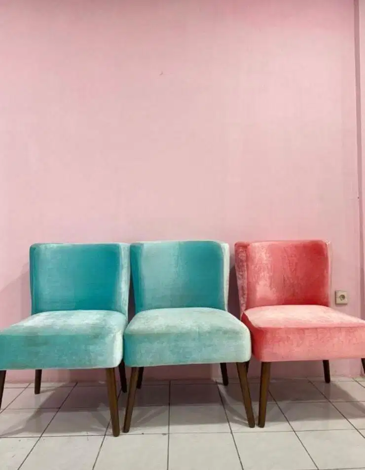 Kursi Velvet Cantik