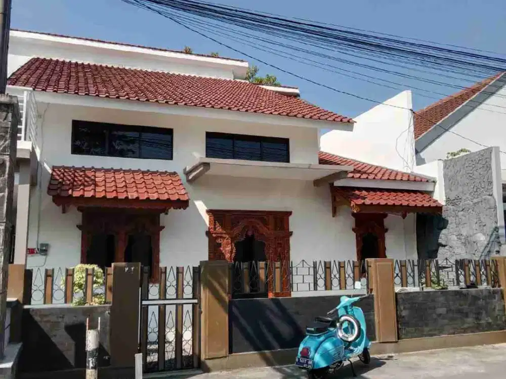 Rumah Etnik Modern Di jl. Kaliurang km 7 Dekat Kampus UGM Dan Pakuwon Mall