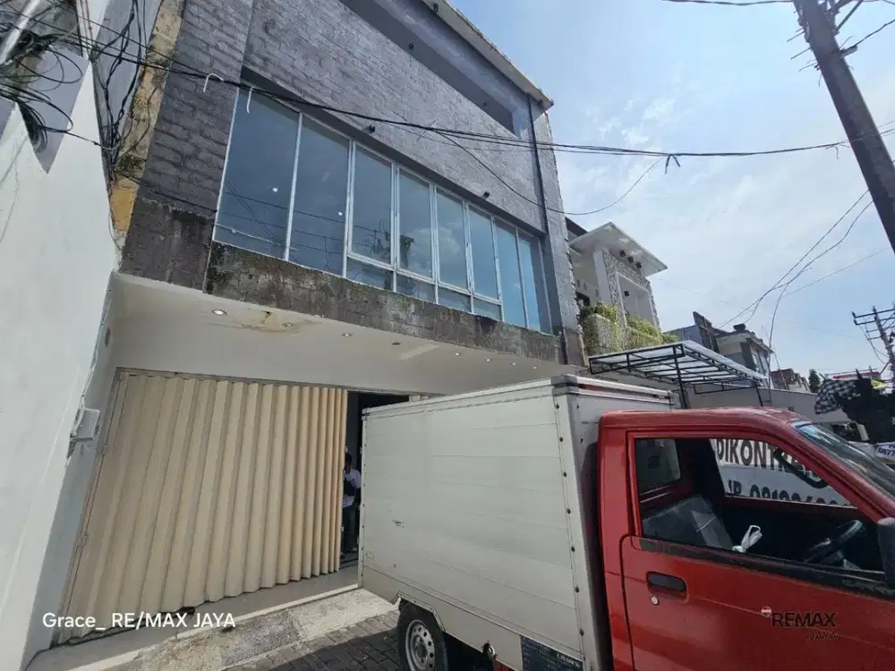 Ruko 3 Lantai Disewakan di Area Sanglah, Denpasar