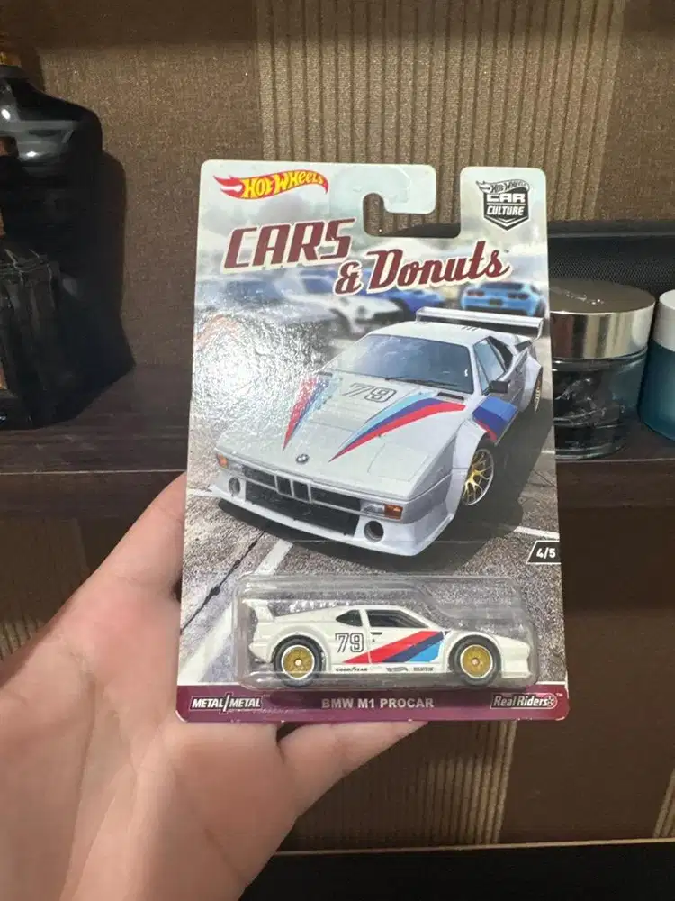 Hotwheels Cars&Donuts BMW M1 PROCAR