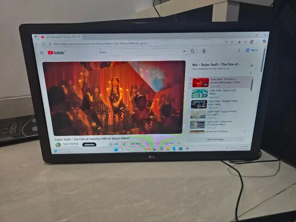 Monitor TV 24 inch LG 24TQ52SP like new