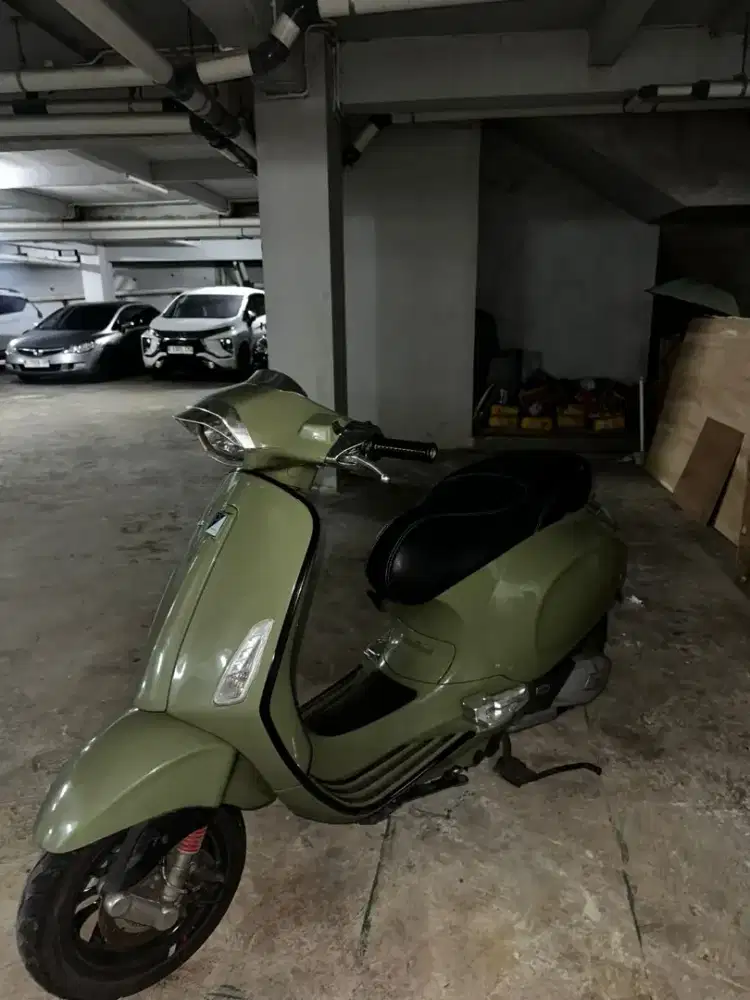 Vespa Sprint 2023