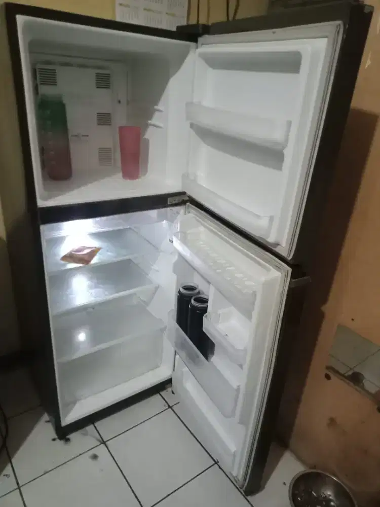 KULKAS 2PINTU ( PANASONIC )