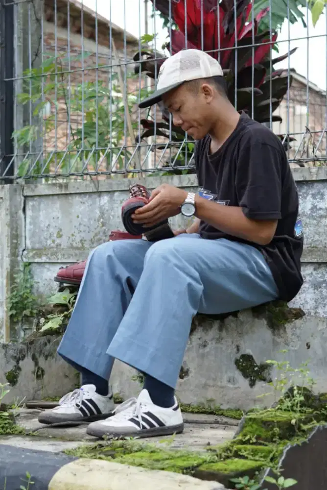 Sedang mencari lowongan kerja