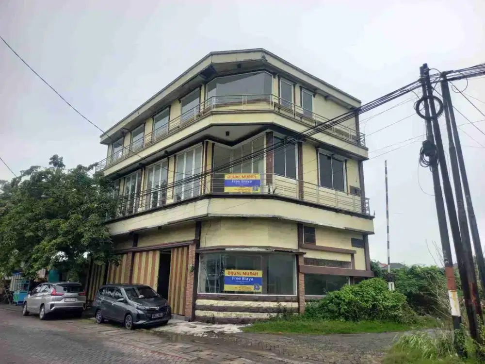 DI JUAL RUKO 3 LANTAI DI KEPUTIH TEGAL TIMUR SURABAYA


Spesifikasi:

- Ruko 3 lantai
- Luas Tanah: 143 m²
- Luas Bangunan: 301 m²
- Lebar Depan 15 m
- Lebar Belakang 9,5 m
- Lebar Jalan 6 m
- 2 Kamar Mandi
- Parkir Luas
- Listrik Token
- Air Pdam
- Akses
