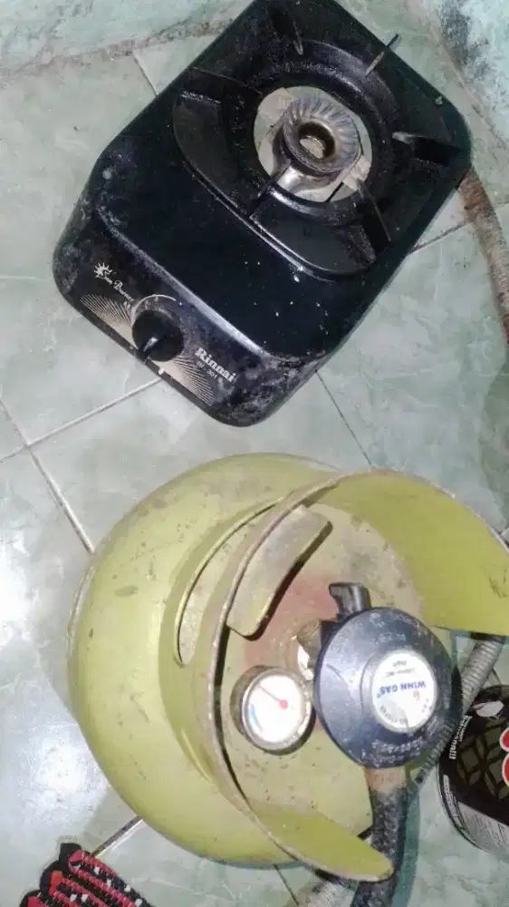 Menjual kompor 1 tungku, tabung gas dan regulatornya
