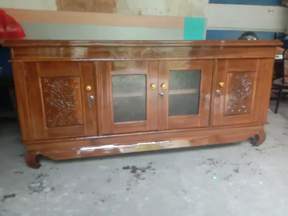 Bufet tv rata cermin,  bahan kayu jati