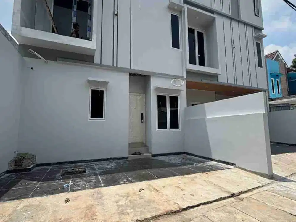 DI JUAL RUMAH 2 LANTAI STRATEGIS DEKAT BPOM JAKARTA PUSAT