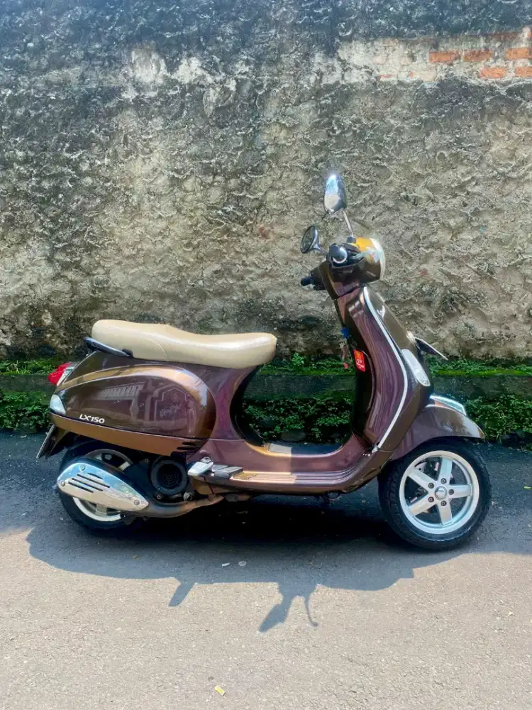 Vespa lx150 2012