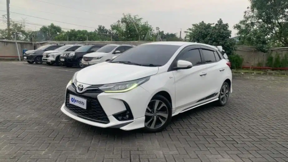 KM LOW PAJAK HIDUP TOYOTA YARIS 1.5 S BENSIN-AT