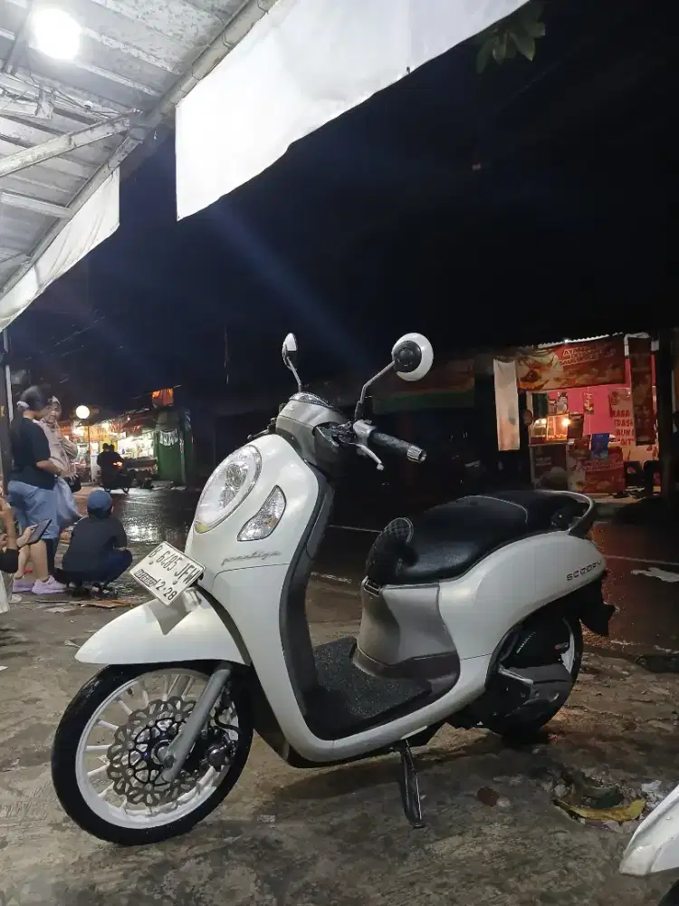 SCOOPY PRESTIGE TAHUN 2021