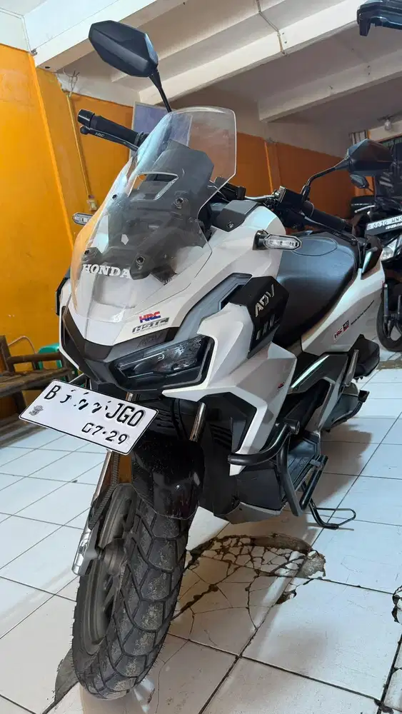 Honda Adv Abs low km