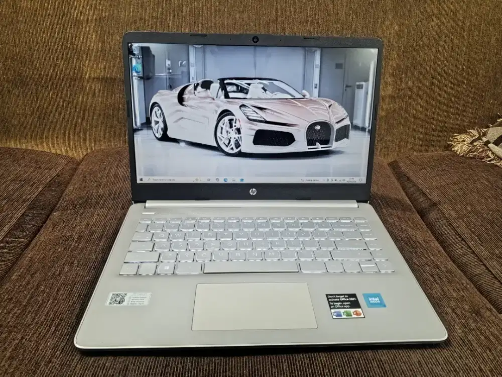 DIJUAL CEPAT LAPTOP HP 14 S CELERON RAM 4 SSD 256 MASIH BAGUS
