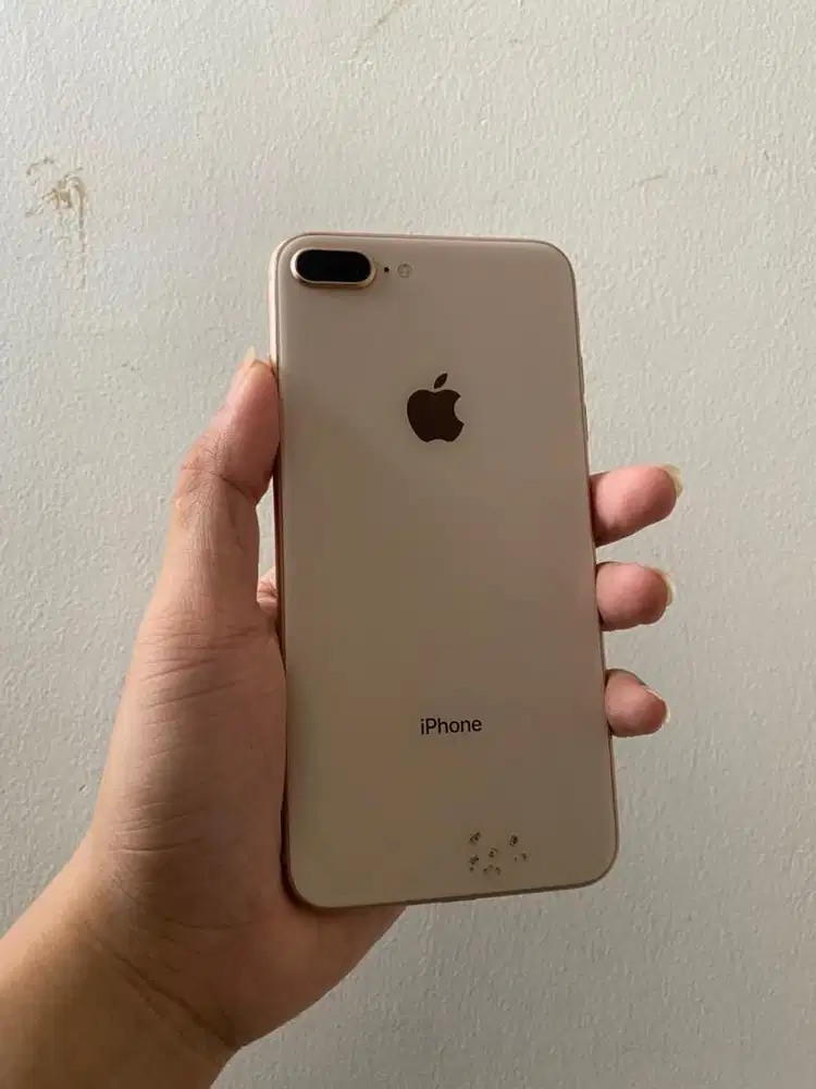 IPHONE 8+ 64 gb IBox