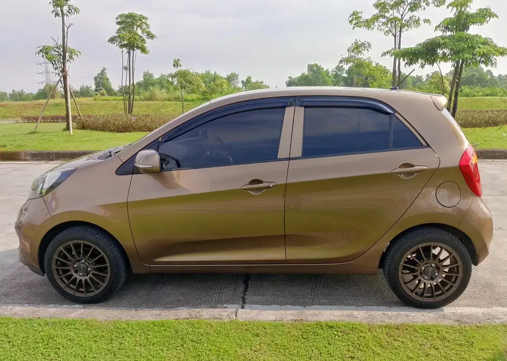 Kia Picanto 2012 Bensin