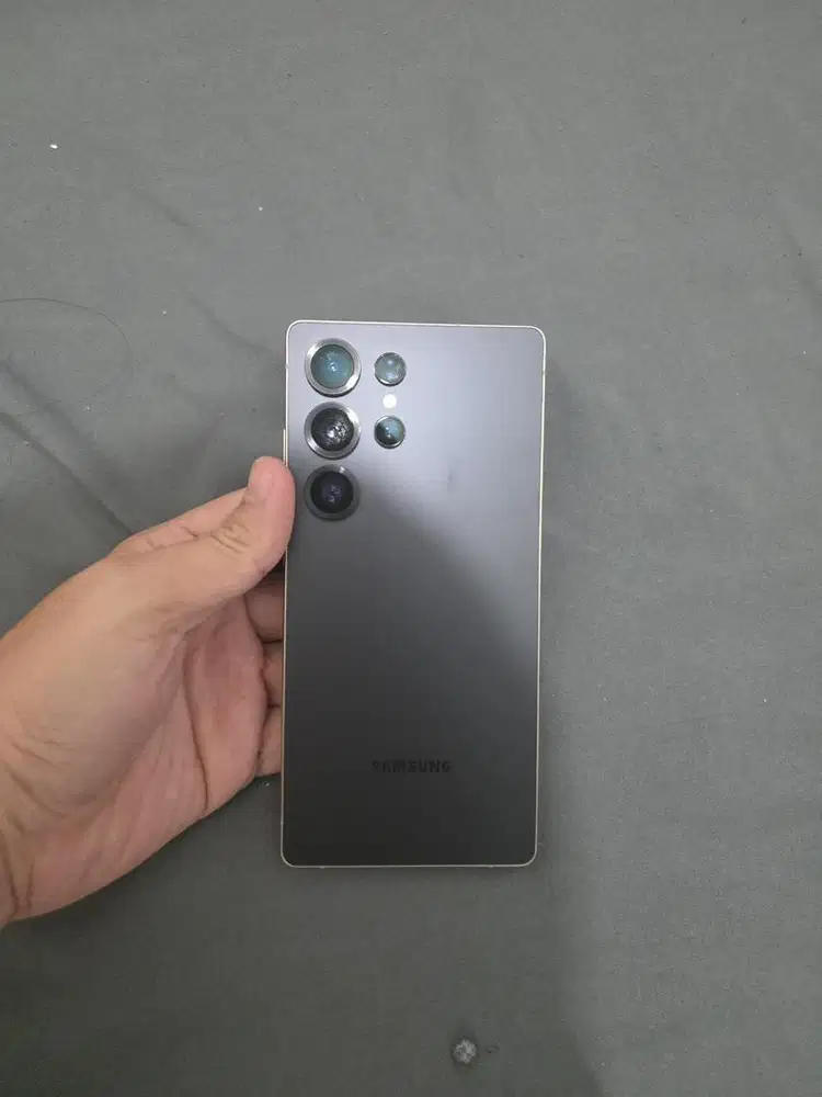 Samsung S25 Ultra 12/512gb SEIN