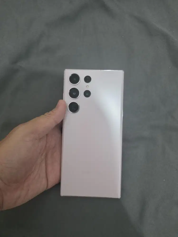 Samsung S23 Ultra 12/512gb sein