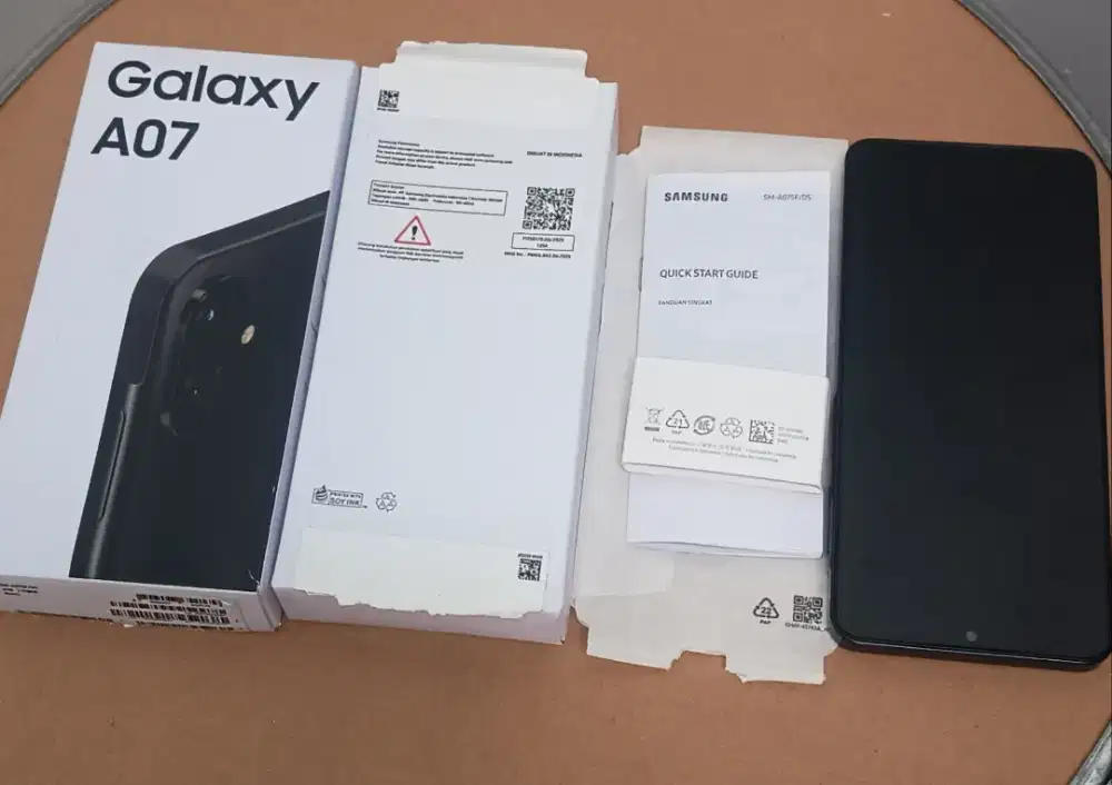 SAMSUNG A07 4/128 tanpa charger