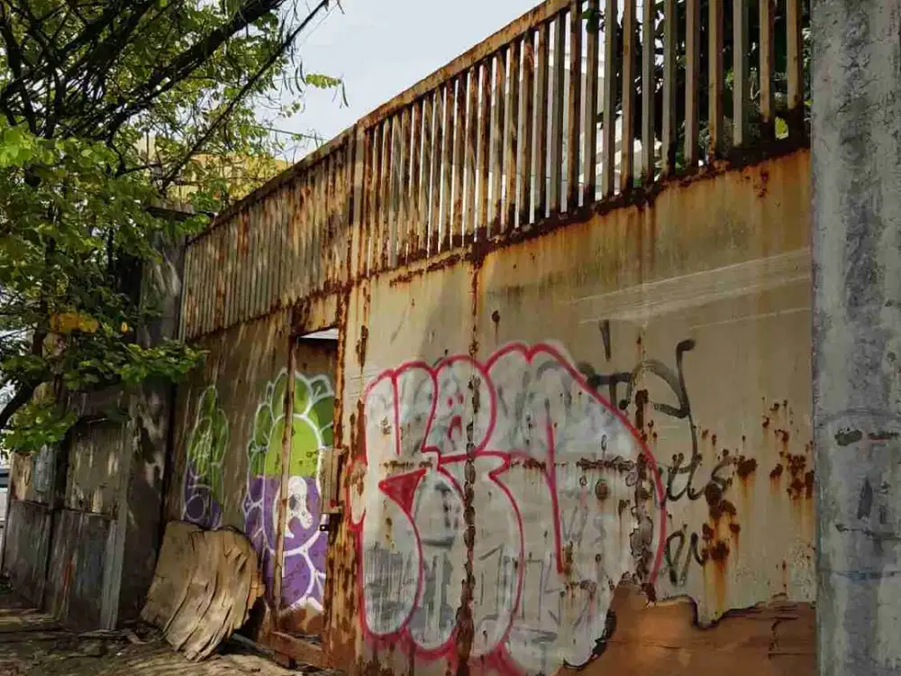 Tanah Mainroad Soekarno Hatta Strategi Jalan Raya dekat Alun2 Regol Strategis Nego Cepat