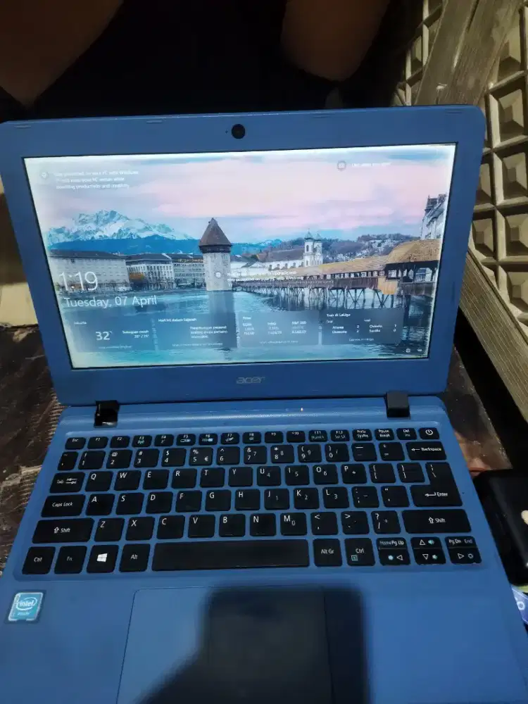 jual lapto Acer es1-132 ram 4/465