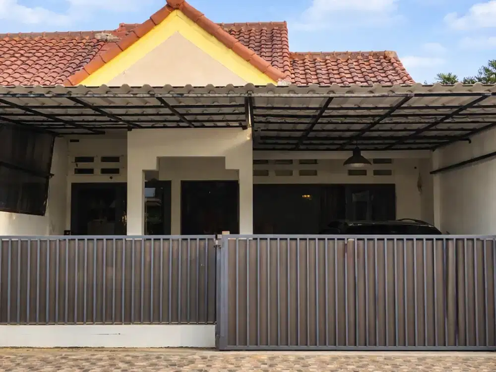 dijual rumah di rafles hill’s Cibubur