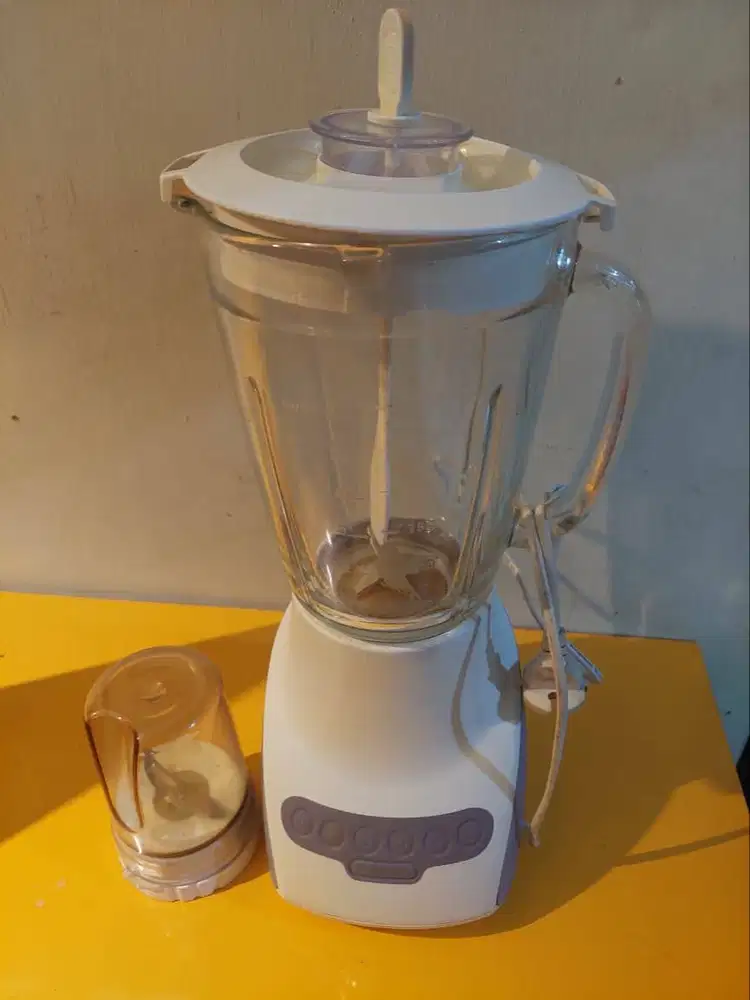 DI JUAL BLENDER PHILIPS TIPE HR 2116