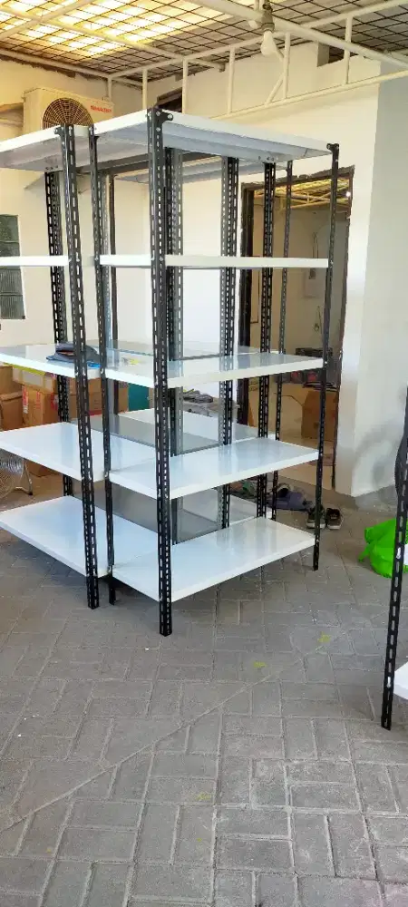 Rak besi siku lubang cod Surabaya