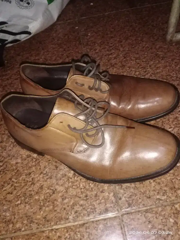 sepatu everbest UK 41