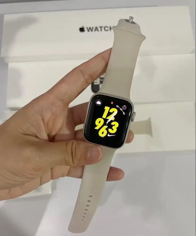 Smart watch Apple SE (2nd Gen) 40mm