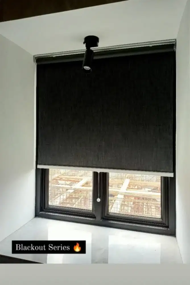 Roller blind black out, 100%