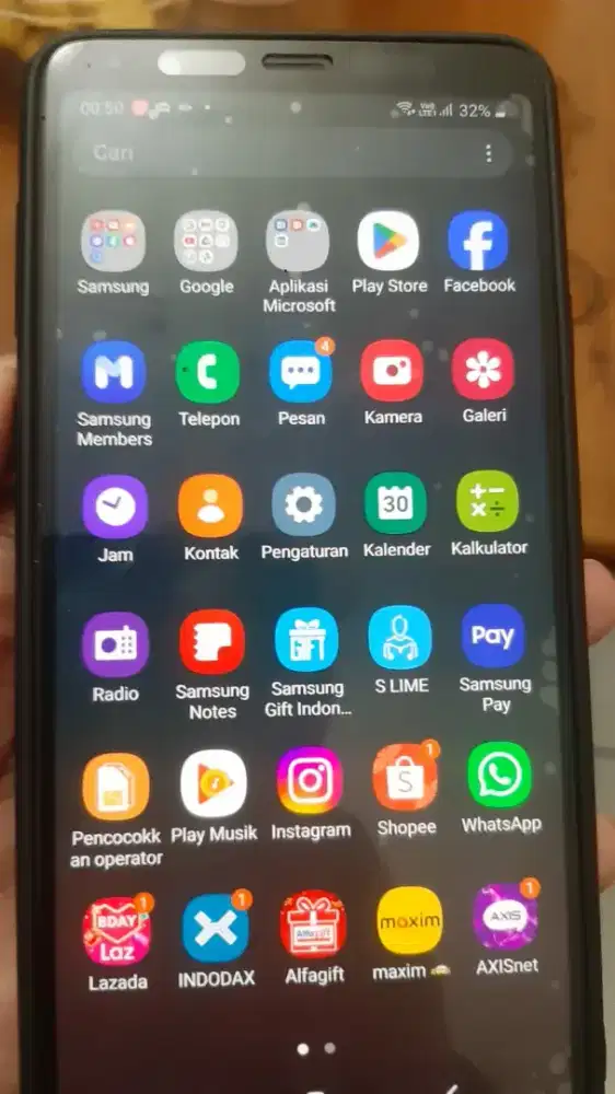 Jual cepet samsung a7 2018 ram4/64gb original like new