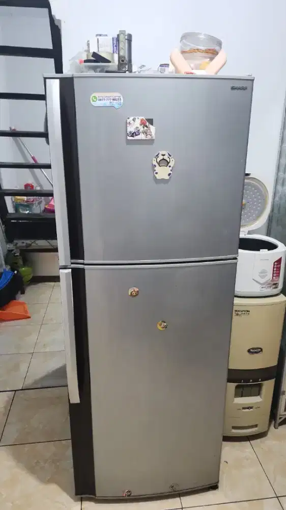 Kulkas sharp 2 pintu normal