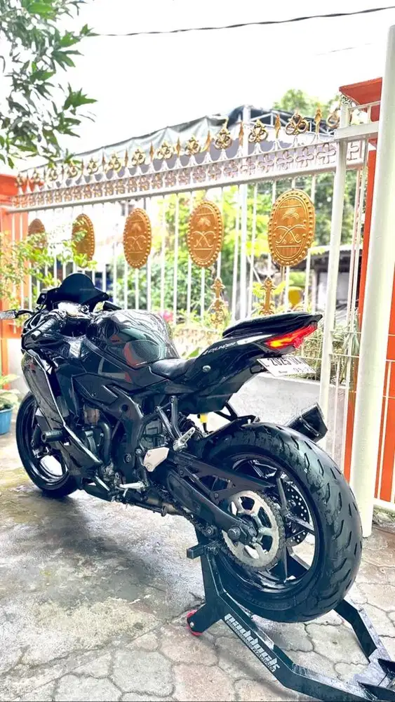 Zx25r black 95jt tahun 2023. KM 4400, dijual krn jarang dipak