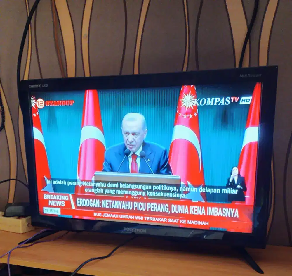 Bisa YouTube tv led Polytron cinemax 24 in