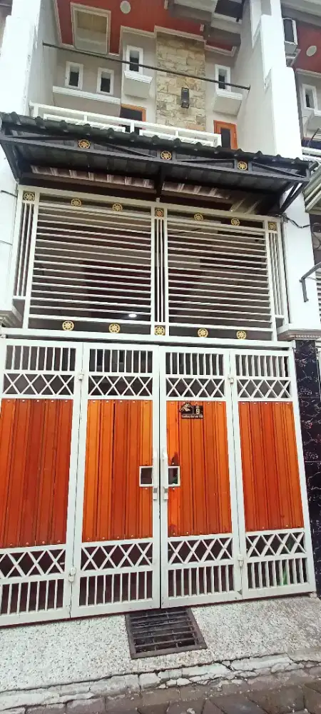 Rumah kontrakan area gading karya Deket jalan raya Suramadu