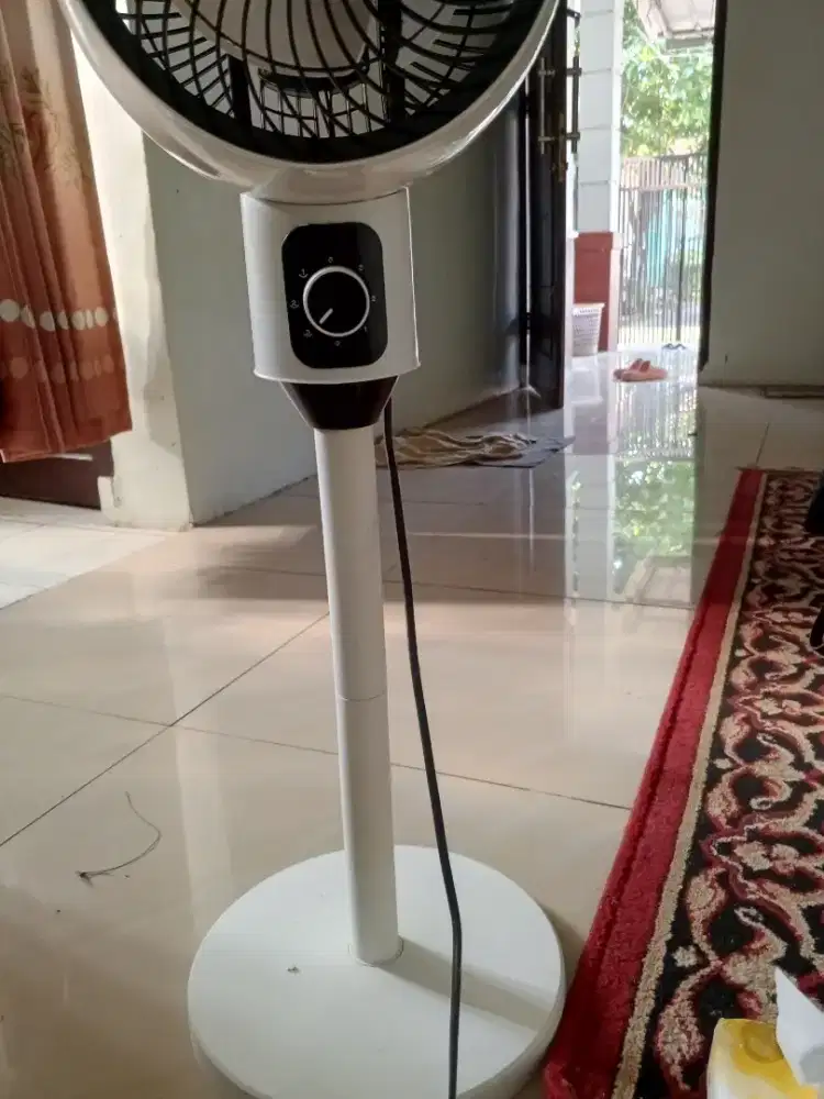 Kipas berdiri minimalis