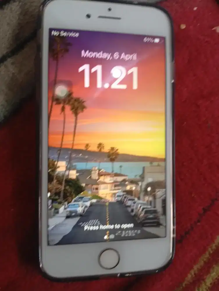 iphone 8/64 unit only