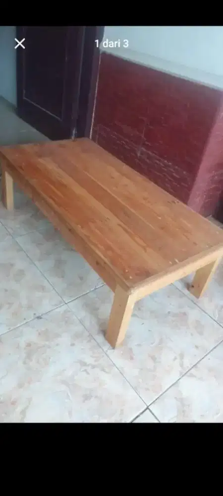 Meja kayu minimalis cafe