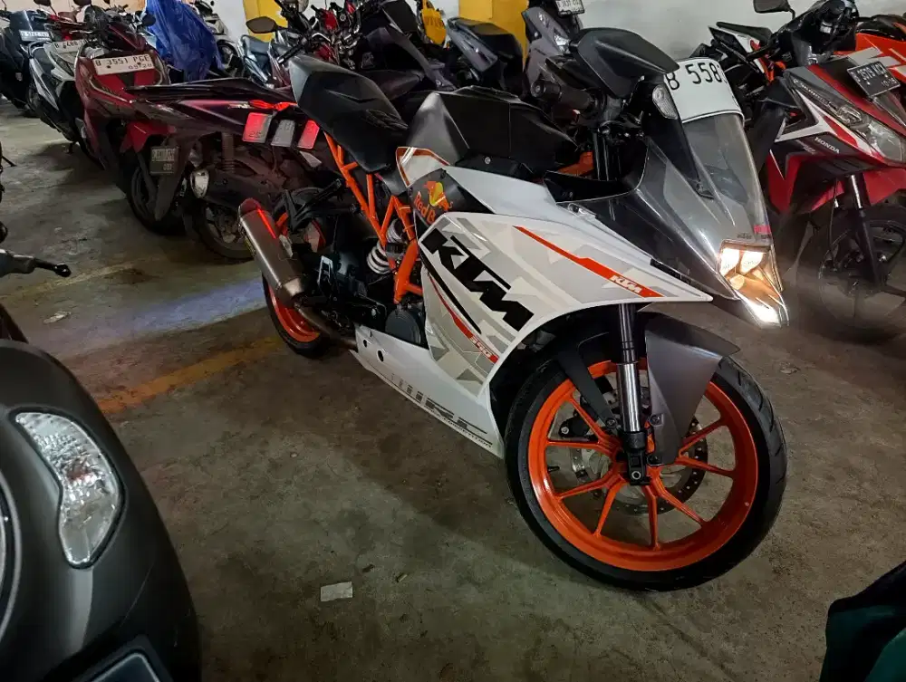 KTM RC 390cc seperti baru koleksi pribadi