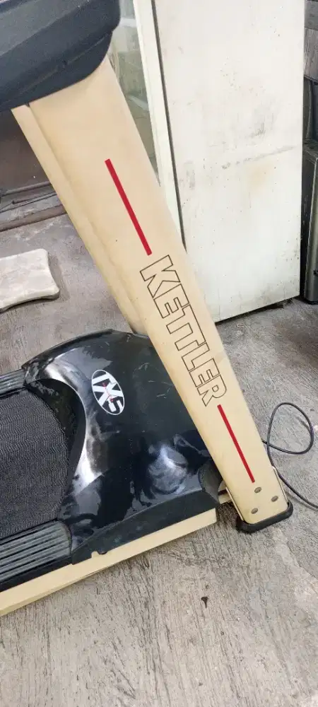 Sepeda statis & treadmil KETLER