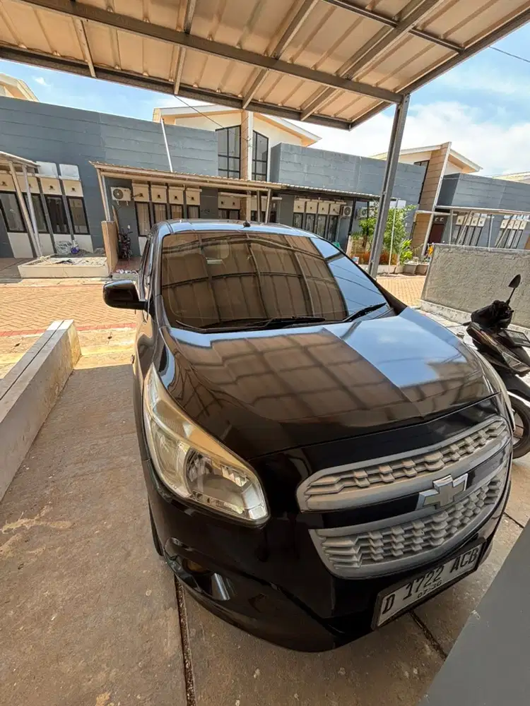 Chevrolet Spin 2014 Bensin